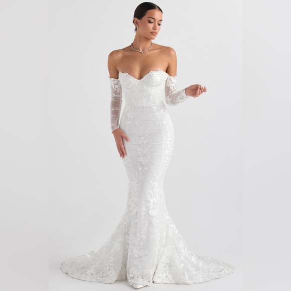 HOUSE OF CB 'Isabelle' White Lace Long Sleeve Bridal Gown NWOT